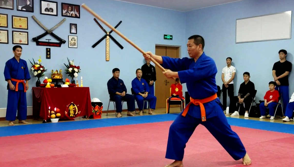 Inam Butt: Hai tháng án treo, một tấm huy chương bạc bị tước, và khoảng trống quyền lực ở làng vật Pakistan