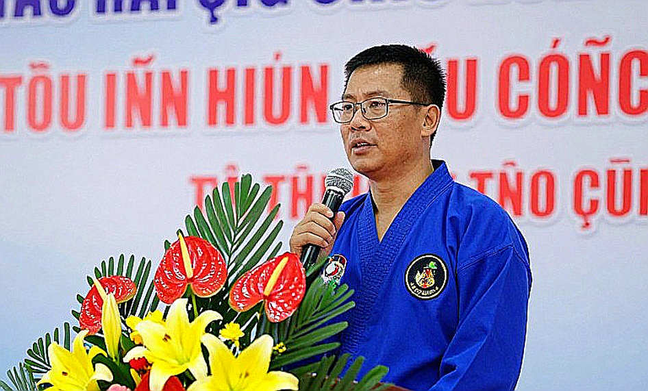 Võ thuật chuyên nghiệp: kỷ luật của một bản phân tích trống Võ thuật chuyên nghiệp: kỷ luật của một bản phân tích trống