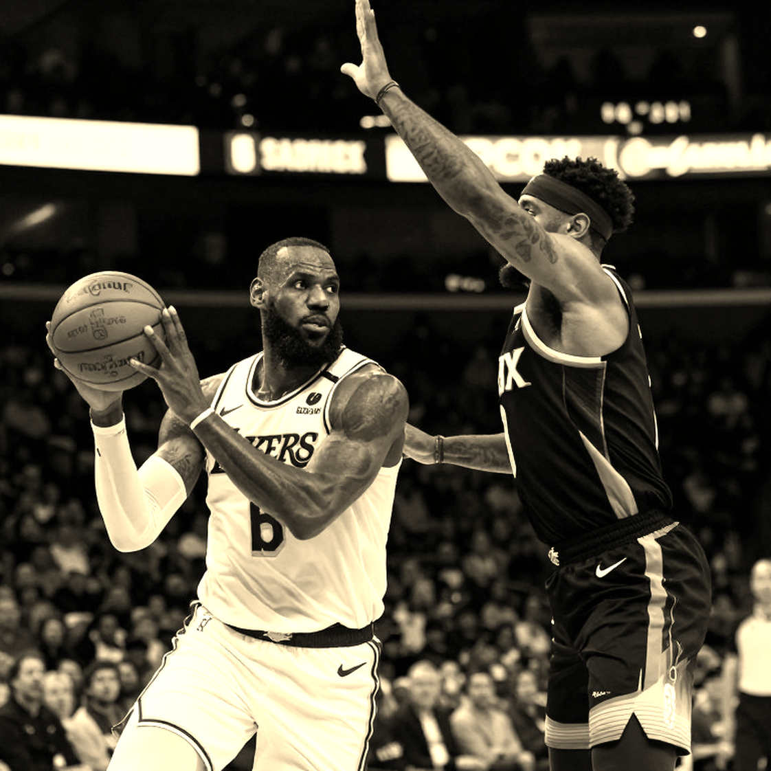 Mark Williams rách sụn vai: Lỗ hổng 38 triệu đô của Phoenix Suns và bài học từ một buổi tập không có trong lịch